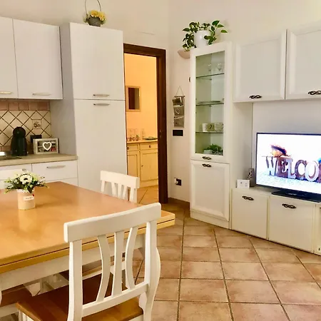 Attenzione Questa Struttura Non Accetta Prenotazioni Da Parte Di A G O D A Per Il Tuo Soggiorno In Scegli Il Nostro Ad Uso Esclusivo New La Maison De Gioel Apartmán Olbia